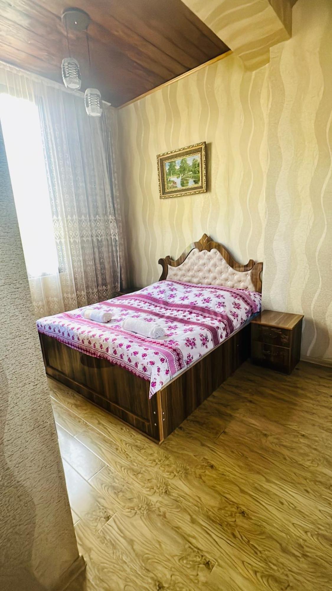 Guesthouse Kamelia Martvili Exteriör bild