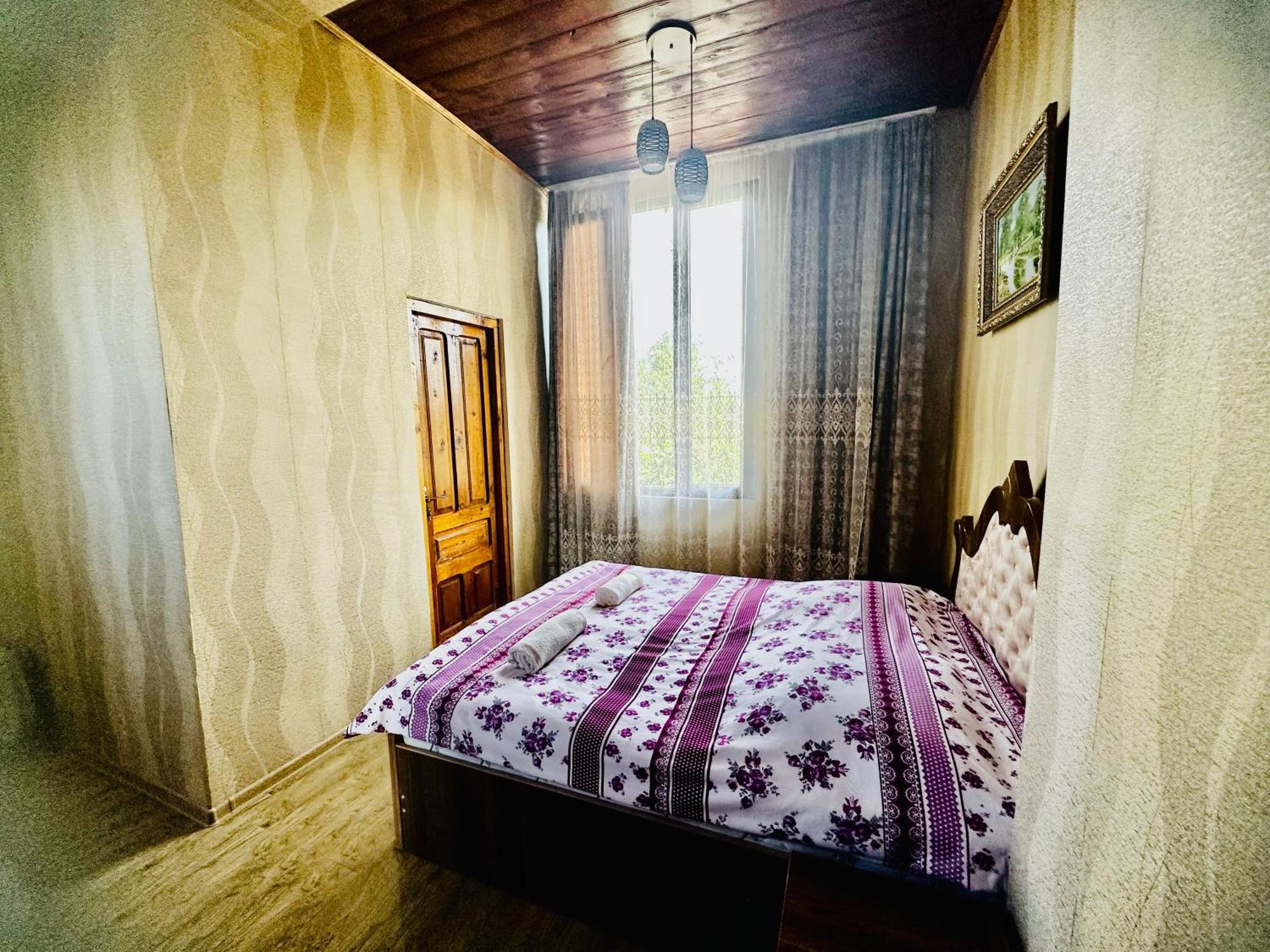 Guesthouse Kamelia Martvili Exteriör bild